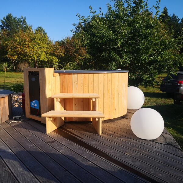 Fiberglass hot tub whit GAS heater